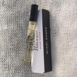 Juliette has a gun MIAMI SHAKE Travel Spray, 5ml/0.17fl oz